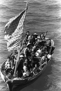 A-KimThanh_Vietnamese_boat_people_2